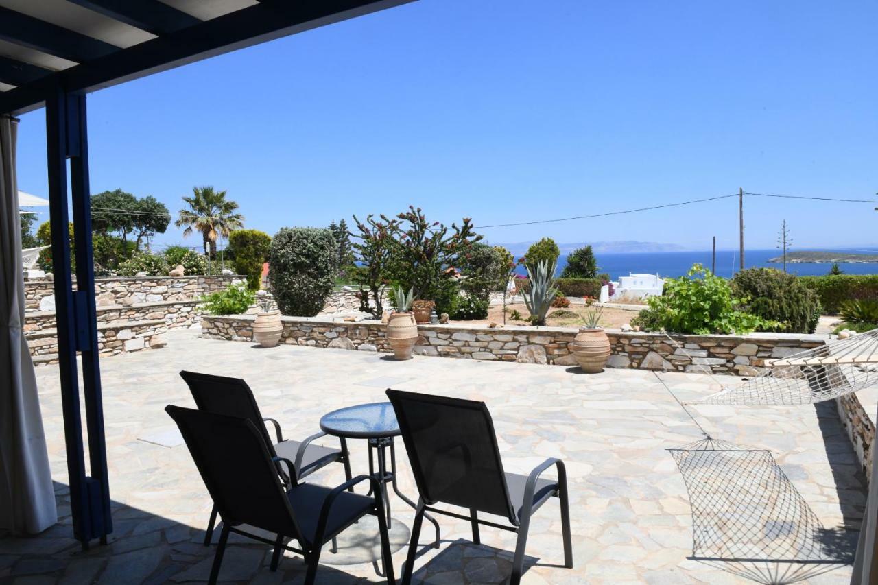 Dryades Family Hotel Drios Bagian luar foto